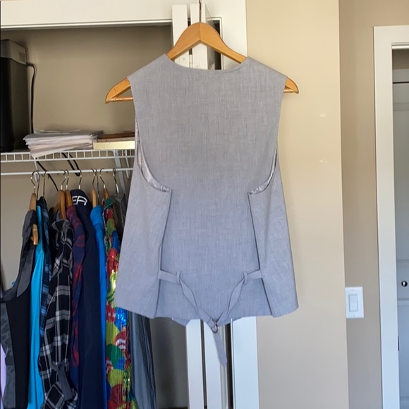 Le chateau vest - Picture 2 of 2